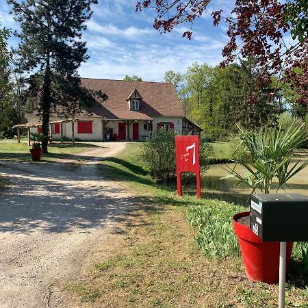 L'Etang Des 7 Hotel Le Controis-en-Sologne Luaran gambar